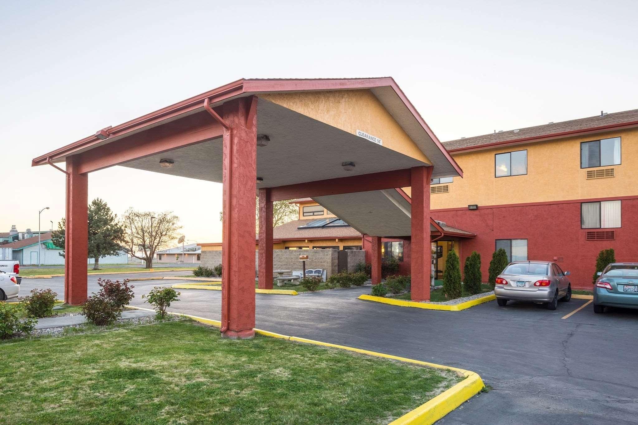 Quality Inn Moses Lake Exterior photo