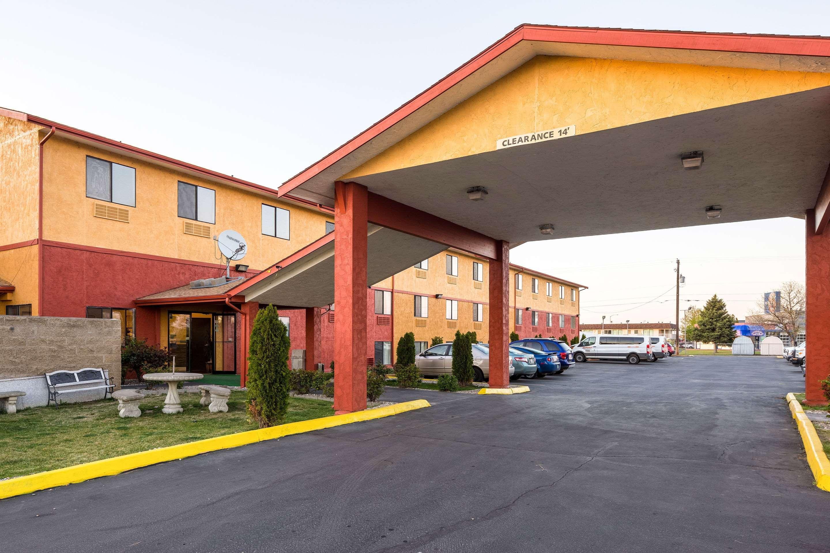 Quality Inn Moses Lake Exterior photo